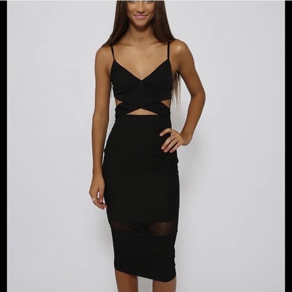 Dresses & Skirts - Midi cutout Dress